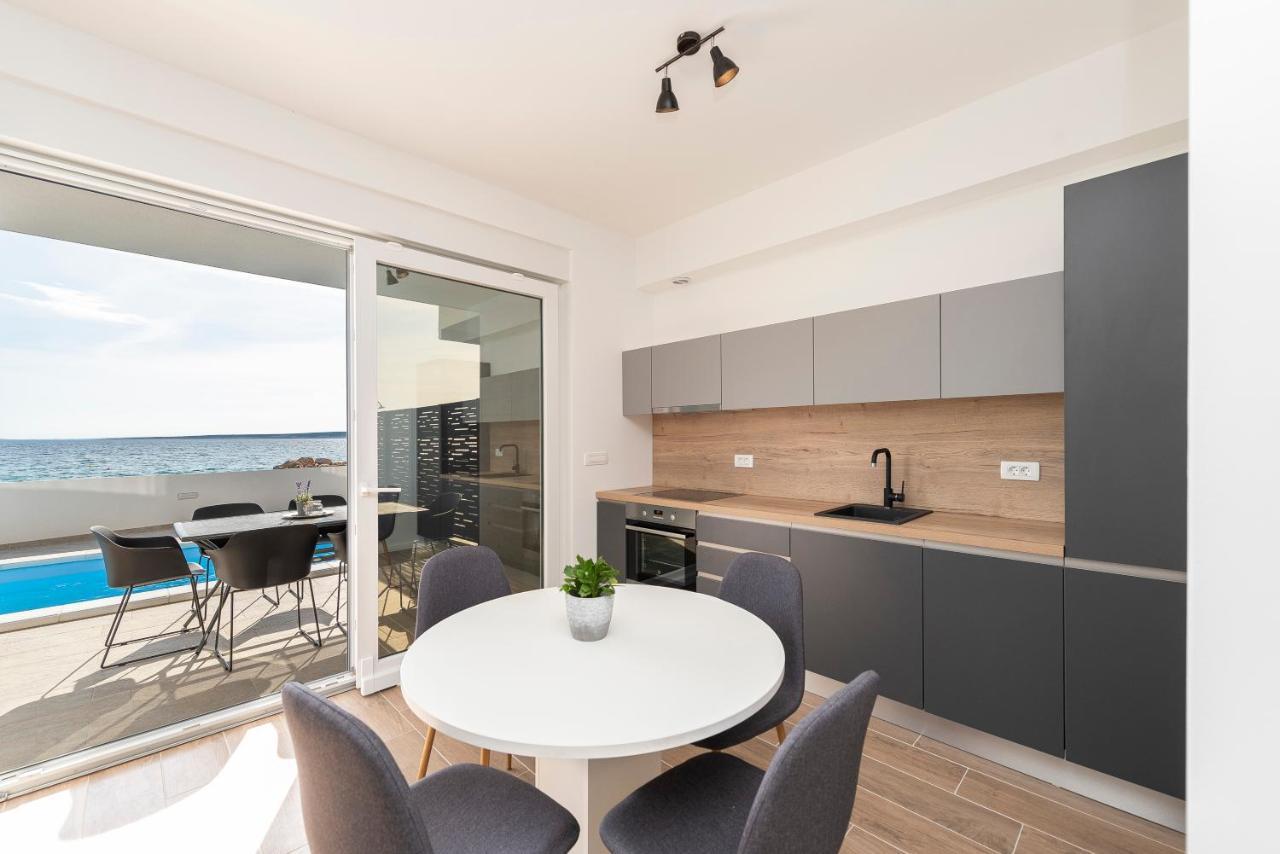 Eni 1 Apartment