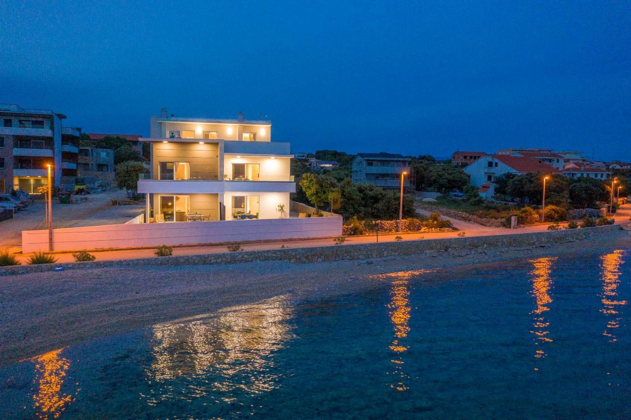 Eni 1 Apartment *