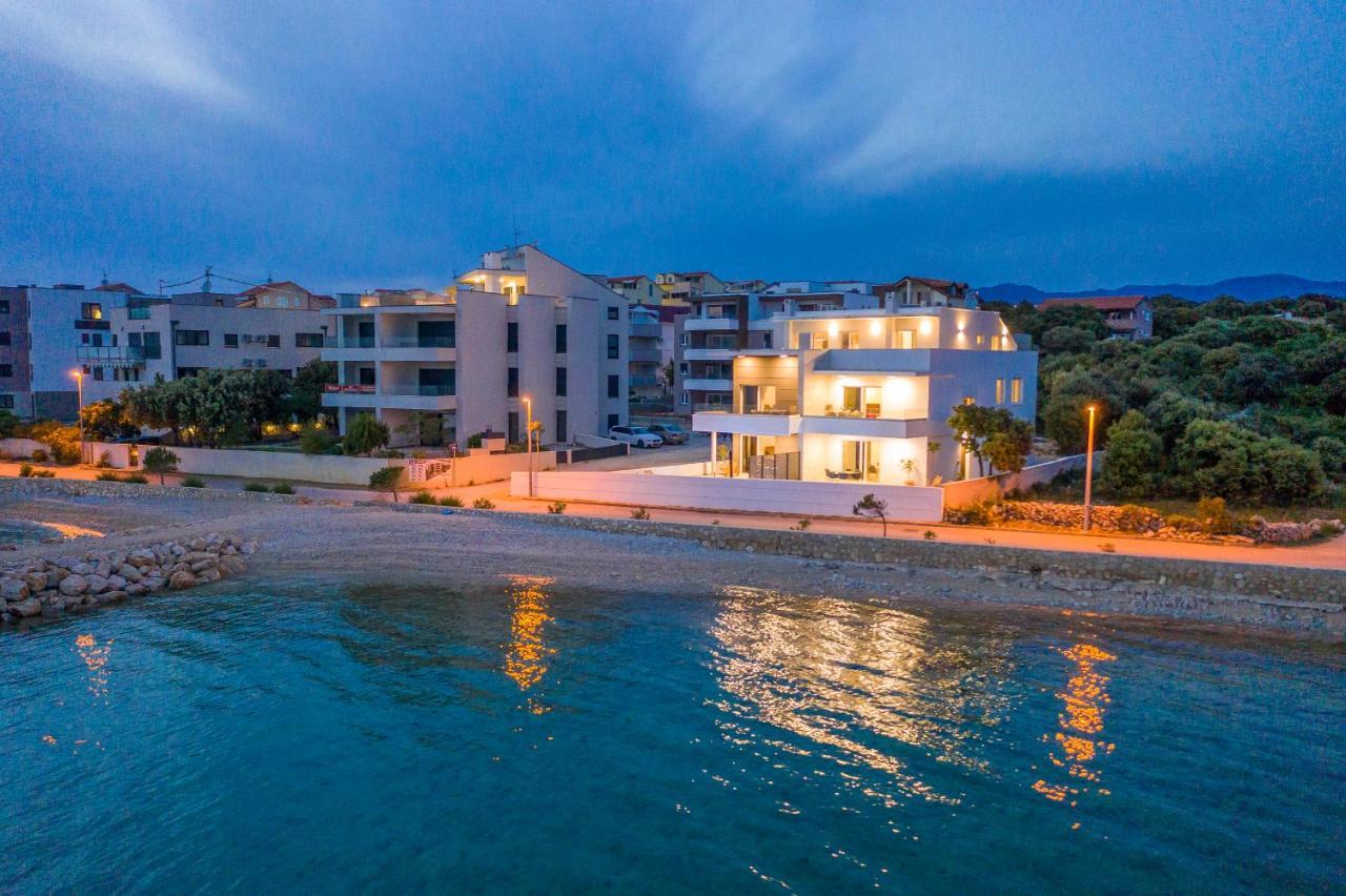 Eni 1 Apartment