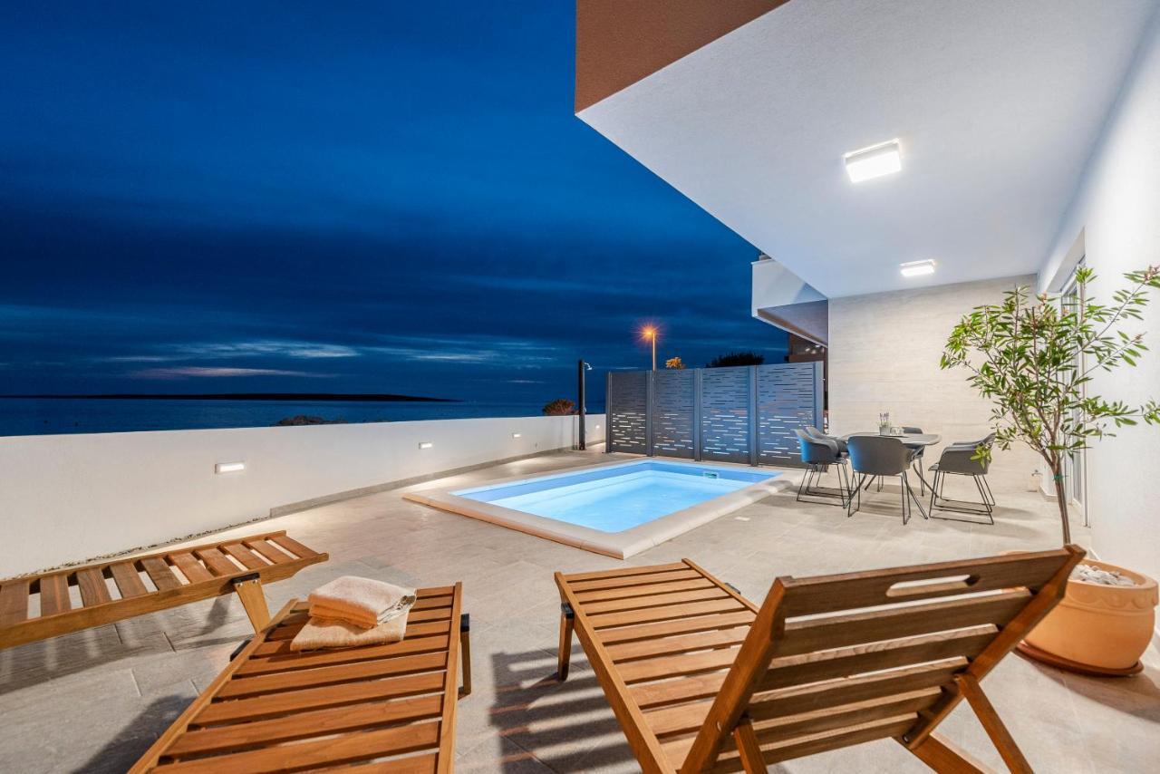 Apartment Eni 1 Mandre