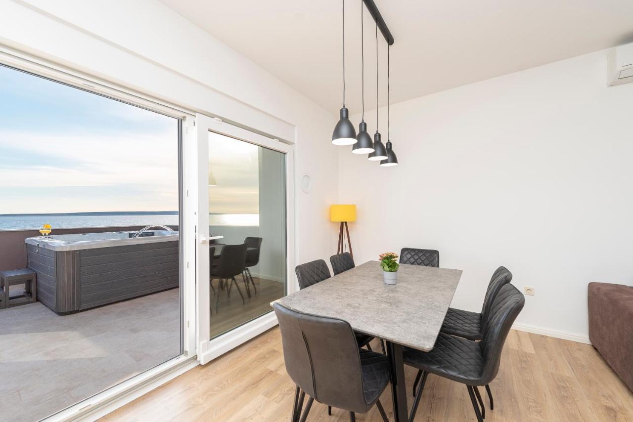 Apartament Eni 1 Mandre